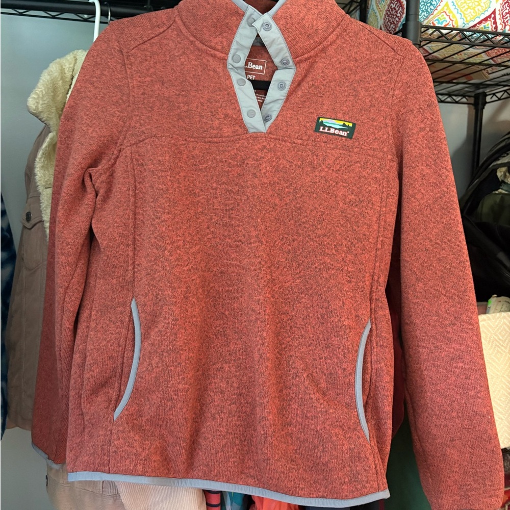 L.L. Bean Women’s Red Kangaroo Pouch Pullover